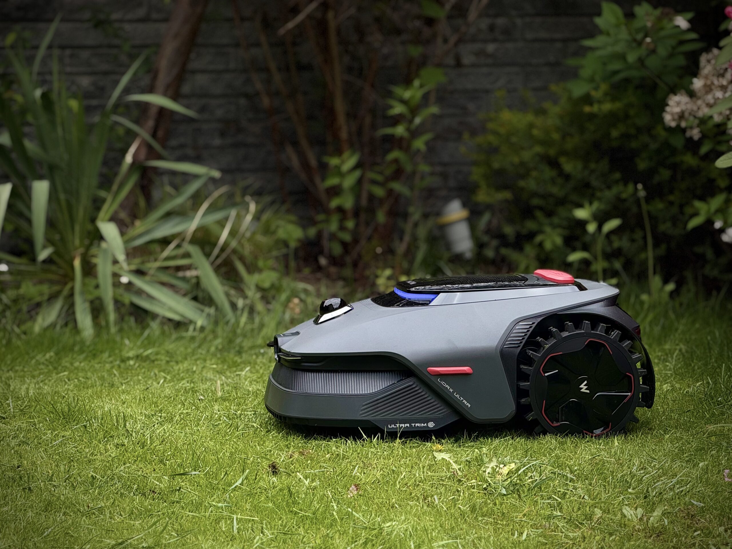 Robot koszący kosiarka automatyczna MOVA LiDAX Ultra 1600