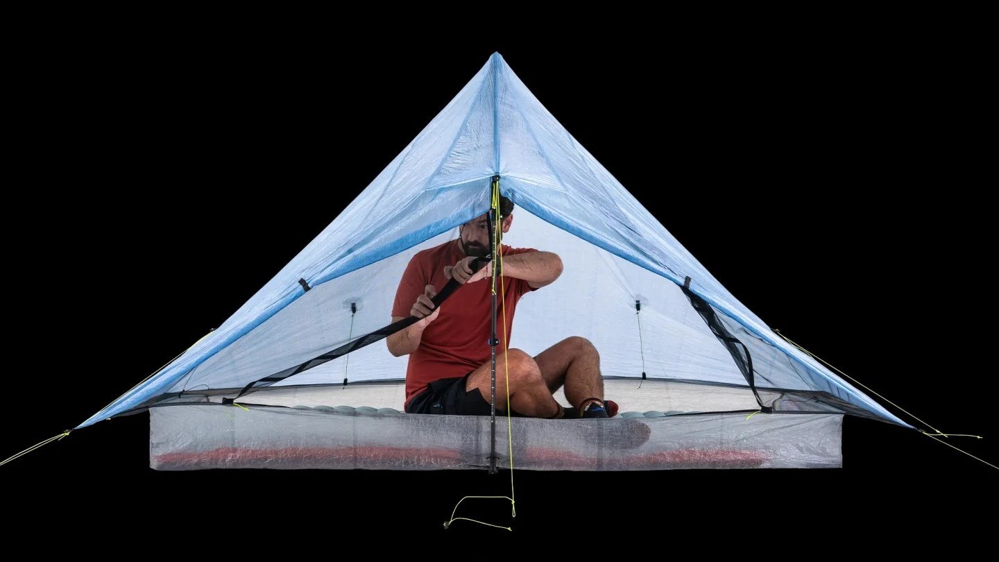The new mesh zipper design lets you roll up both doors for plenty of air