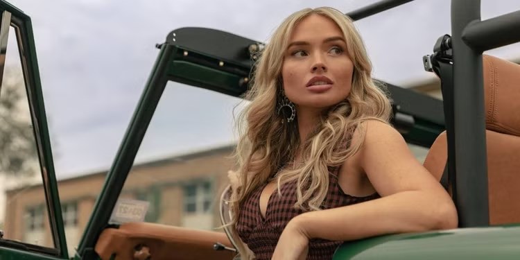 Natalie Alyn Lind as Oreana Jackson in 'Dutton Ranch'
